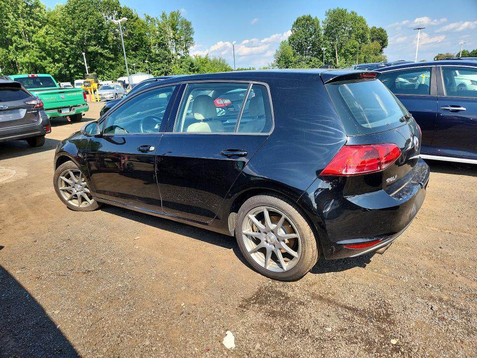 64583896 :رقم المزاد ، 3VW217AU8FM015414 vin ، 2015 Volkswagen Golf مزاد بيع