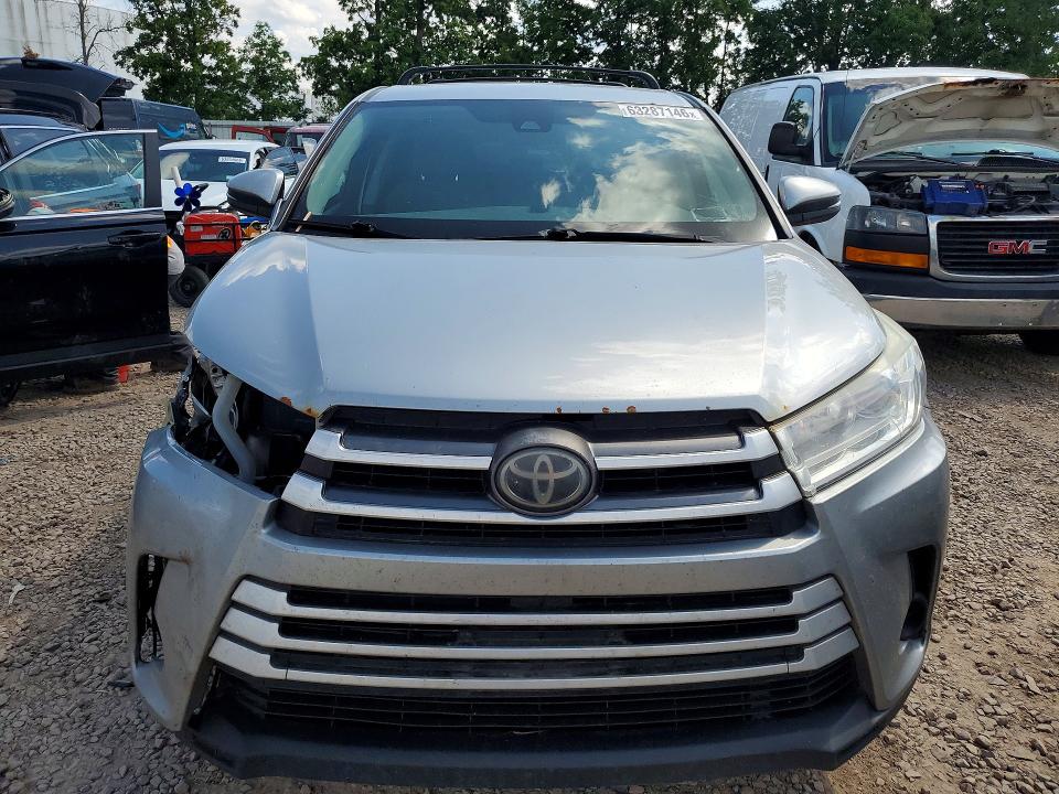 63287146 :رقم المزاد ، 5TDBZRFH7HS442802 vin ، 2017 Toyota Highlander مزاد بيع
