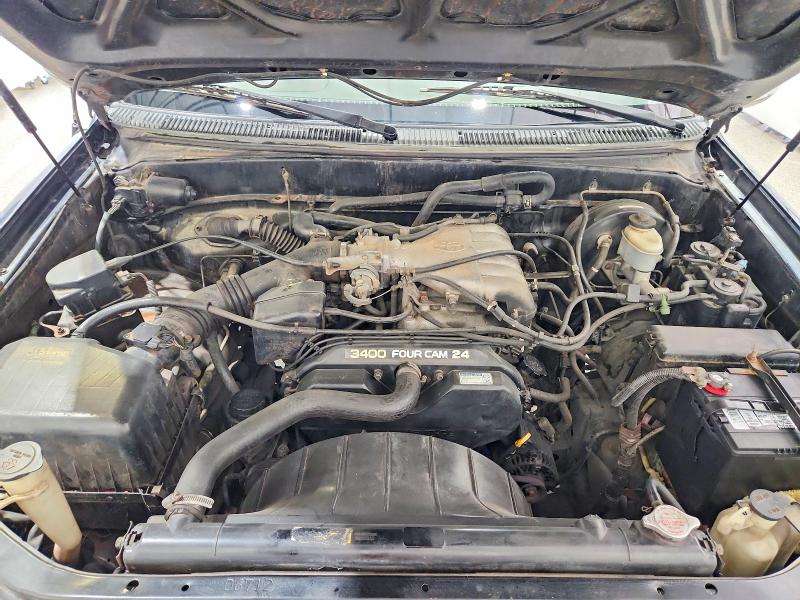 2001 Toyota Tundra მანქანა იყიდება აუქციონზე, vin: 5TBRN34151S142557, აუქციონის ნომერი: 64703026