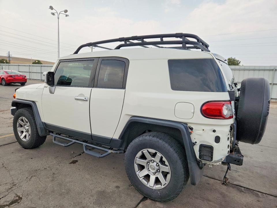 2014 Toyota Fj Cruiser მანქანა იყიდება აუქციონზე, vin: JTEBU4BF6EK200801, აუქციონის ნომერი: 63576156