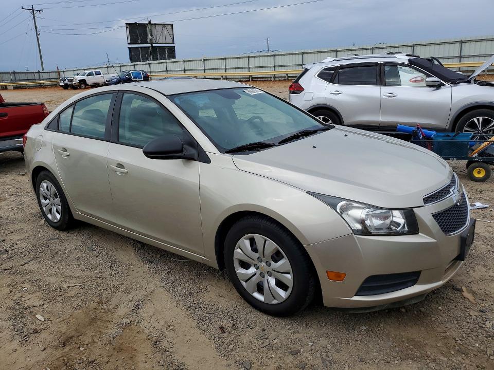 66089746 :رقم المزاد ، 1G1PA5SG9D7279277 vin ، 2013 Chevrolet Cruze مزاد بيع