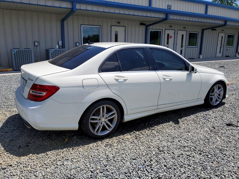 Продаж на аукціоні авто 2012 Mercedes-benz C, vin: WDDGF8BB7CR212751, номер лоту: 65368436