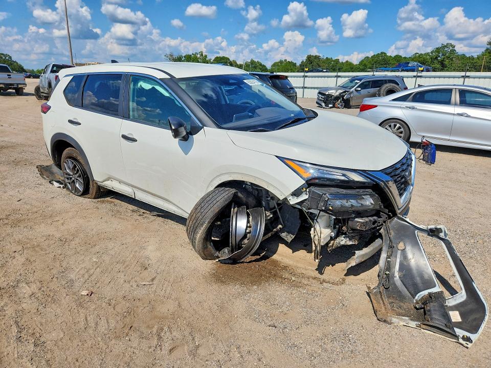 63624126 :رقم المزاد ، 5N1BT3AB0PC784279 vin ، 2023 Nissan Rogue مزاد بيع
