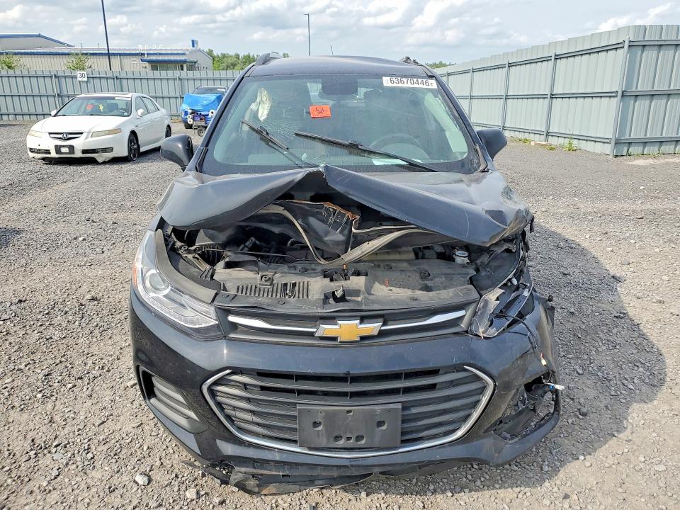 63670446 :رقم المزاد ، 3GNCJLSB0JL329061 vin ، 2018 Chevrolet Trax مزاد بيع