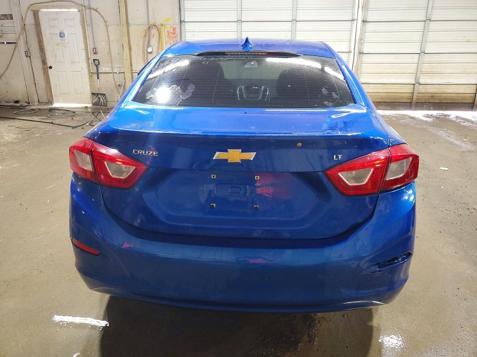 Продажа на аукционе авто 2018 Chevrolet Cruze, vin: 1G1BE5SM1J7139076, номер лота: 64271896