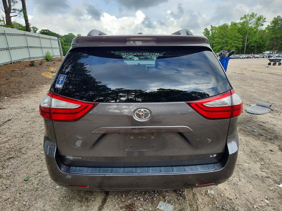 63874986 :رقم المزاد ، 5TDKZ3DC8HS853565 vin ، 2017 Toyota Sienna مزاد بيع
