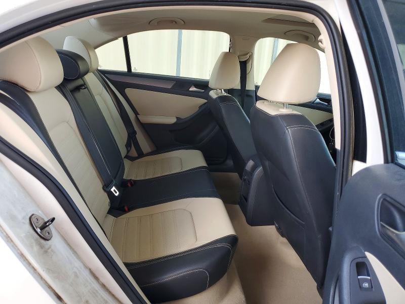 63999956 :رقم المزاد ، 3VWLX7AJ1DM407298 vin ، 2013 Volkswagen Jetta مزاد بيع