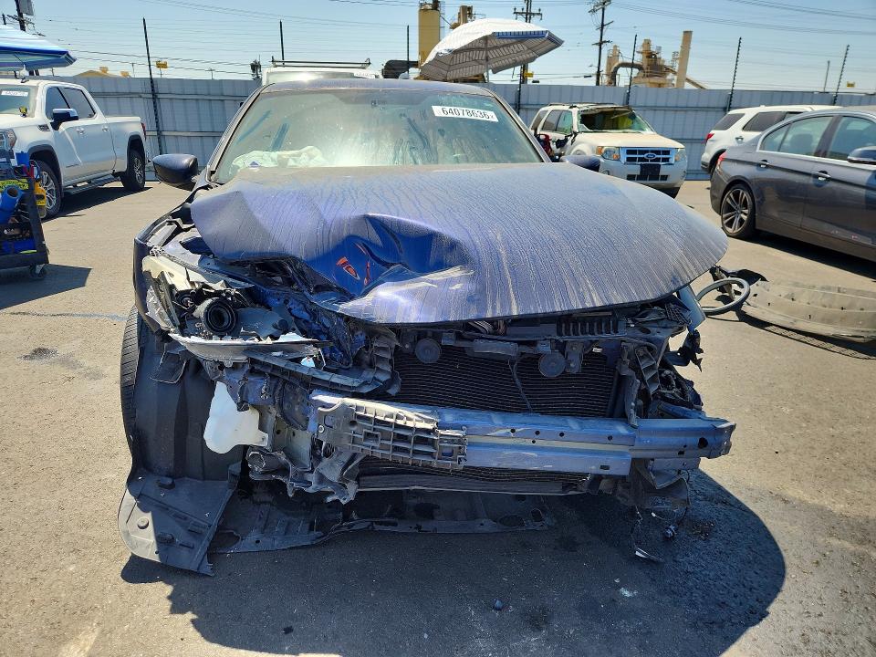 64078636 :رقم المزاد ، 1HGCR2F11HA240521 vin ، 2017 Honda Accord مزاد بيع