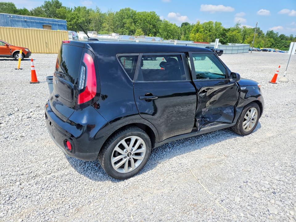 Продаж на аукціоні авто 2018 Kia Soul, vin: KNDJP3A56J7898432, номер лоту: 63616476