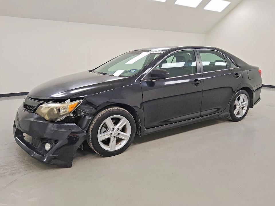 66831866 :رقم المزاد ، 4T1BF1FK7EU314844 vin ، 2014 Toyota Camry مزاد بيع