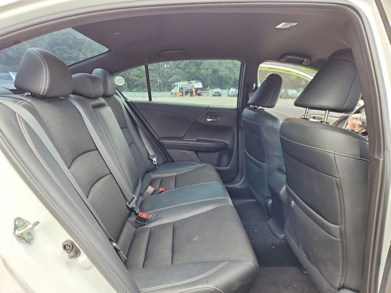 Aukcja sprzedaży 2017 Honda Accord, vin: 1HGCR2F68HA082836, numer aukcji: 64623606