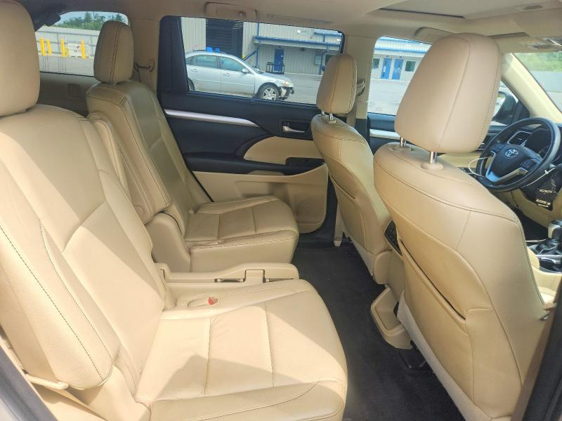 64371046 :رقم المزاد ، 5TDJKRFH0FS114232 vin ، 2015 Toyota Highlander مزاد بيع