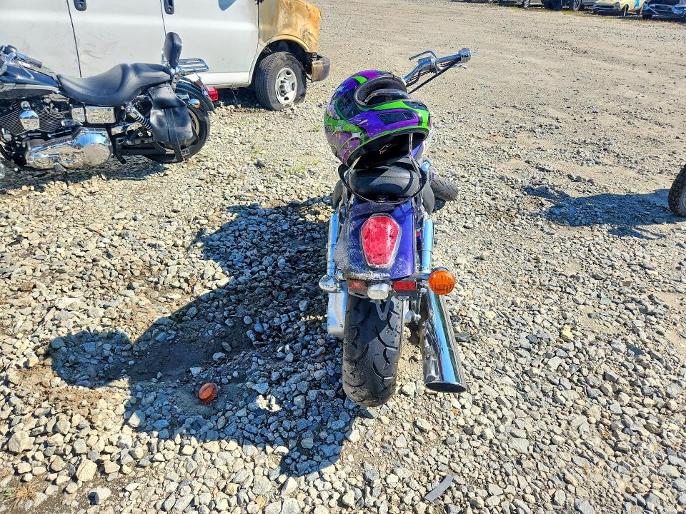 Продажа на аукционе авто 2002 Honda Vtx1800, vin: 1HFSC46012A004236, номер лота: 63390366