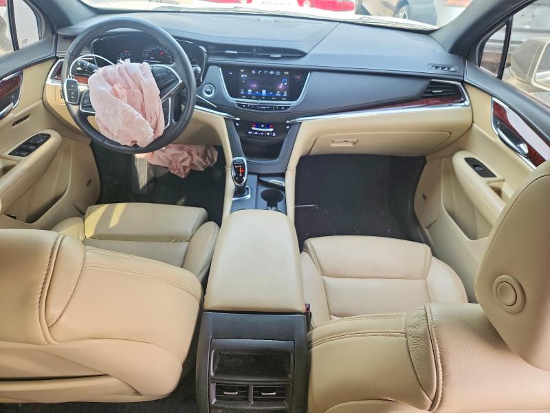 60645686 :رقم المزاد ، 1GYKNBRS8HZ193722 vin ، 2017 Cadillac Xt5 مزاد بيع