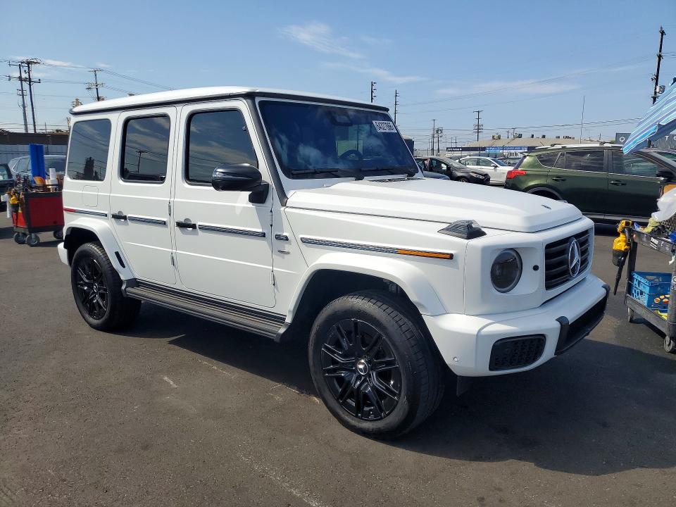 64327866 :رقم المزاد ، W1NWM0AB0SX031377 vin ، 2025 Mercedes-benz G مزاد بيع