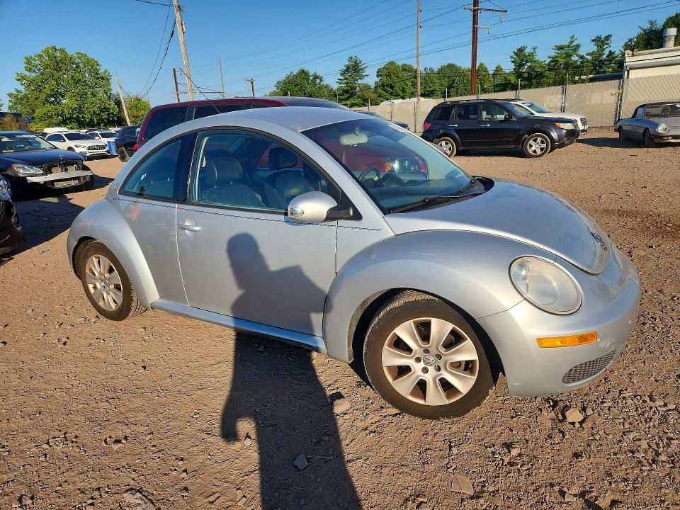 64340826 :رقم المزاد ، 3VWPG31C28M501479 vin ، 2008 Volkswagen New Beetle مزاد بيع