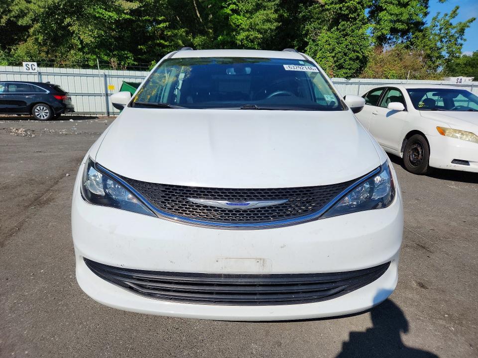 63292146 :رقم المزاد ، 2C4RC1DG8LR156972 vin ، 2020 Chrysler Voyager مزاد بيع