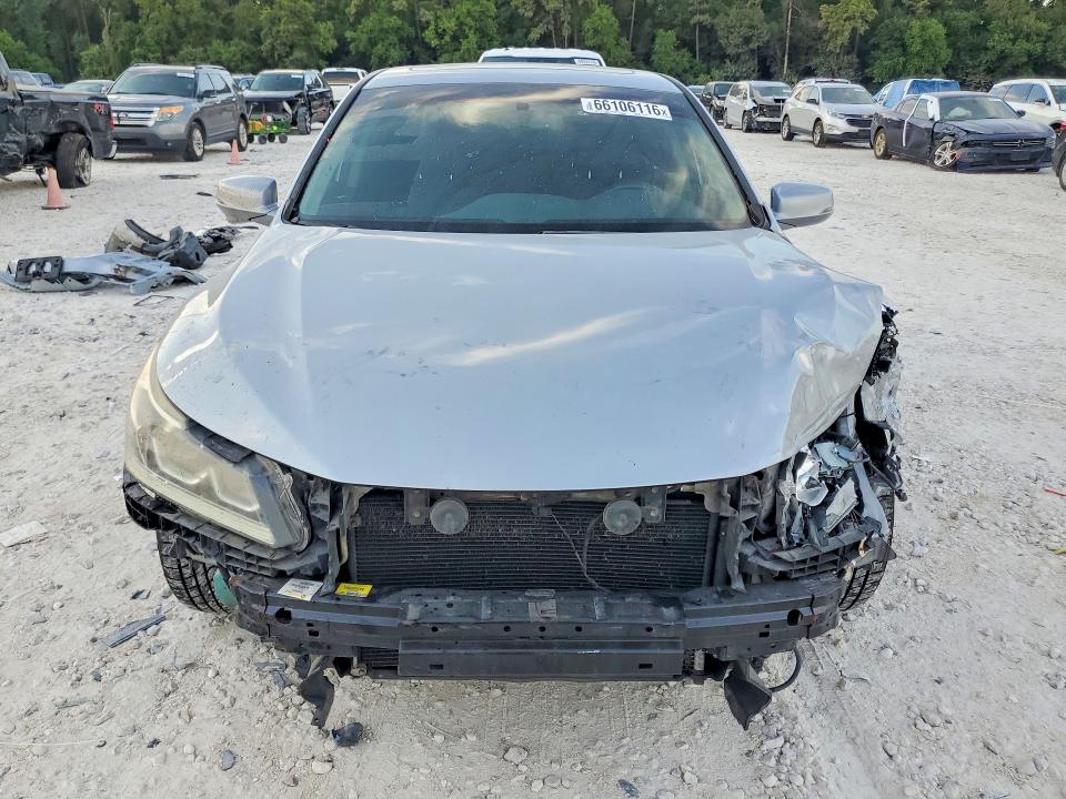 Продажа на аукционе авто 2016 Honda Accord, vin: 1HGCR2F89GA050073, номер лота: 66106116