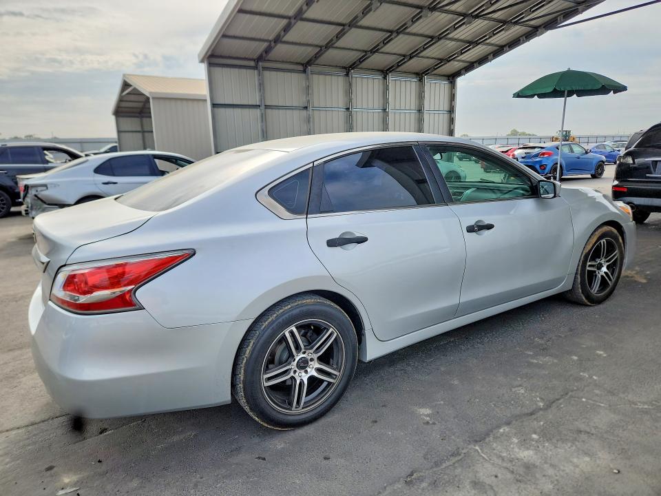 2015 Nissan Altima მანქანა იყიდება აუქციონზე, vin: 1N4AL3AP4FC274291, აუქციონის ნომერი: 66625006