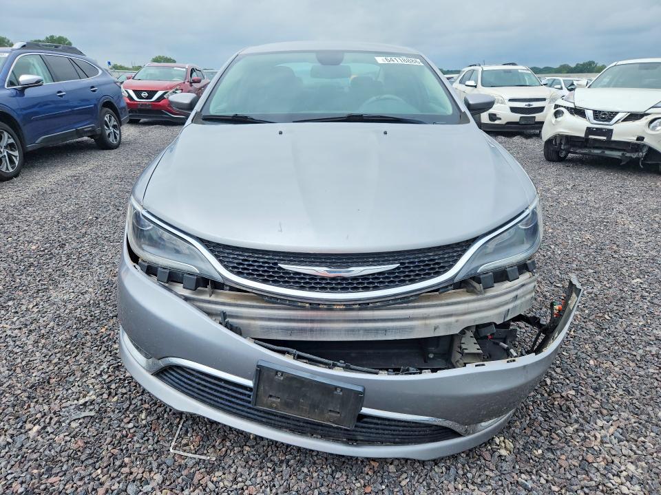 64118886 :رقم المزاد ، 1C3CCCAB4FN748773 vin ، 2015 Chrysler 200 مزاد بيع