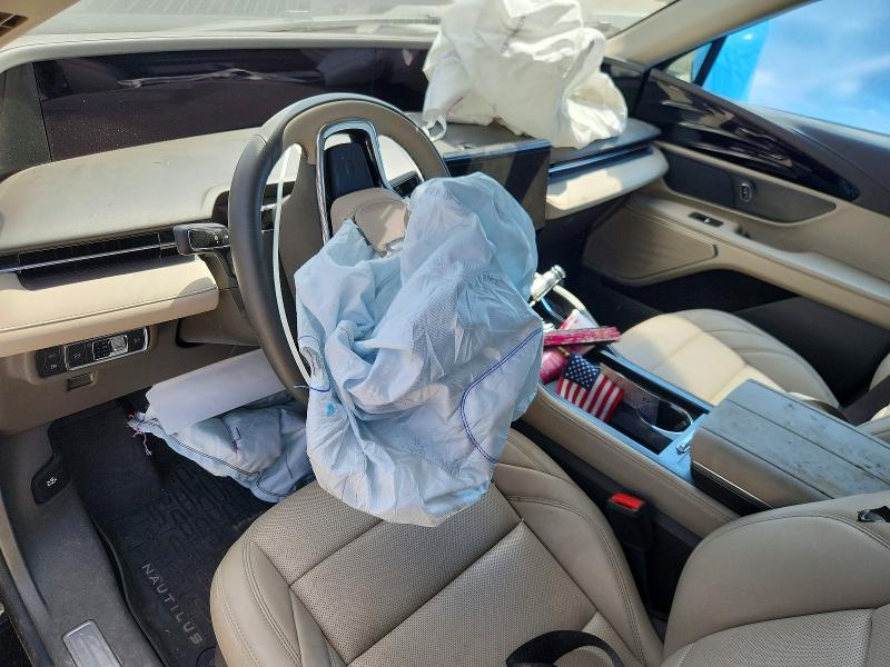 Продажа на аукционе авто 2025 Lincoln Nautilus, vin: 5LMPJ8J46SJ921818, номер лота: 62911936