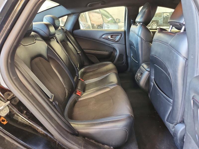 66635146 :رقم المزاد ، 1C3CCCBG9FN505874 vin ، 2015 Chrysler 200 مزاد بيع