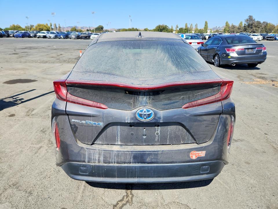 Продаж на аукціоні авто 2017 Toyota Prius Prime, vin: JTDKARFP2H3053906, номер лоту: 64333016