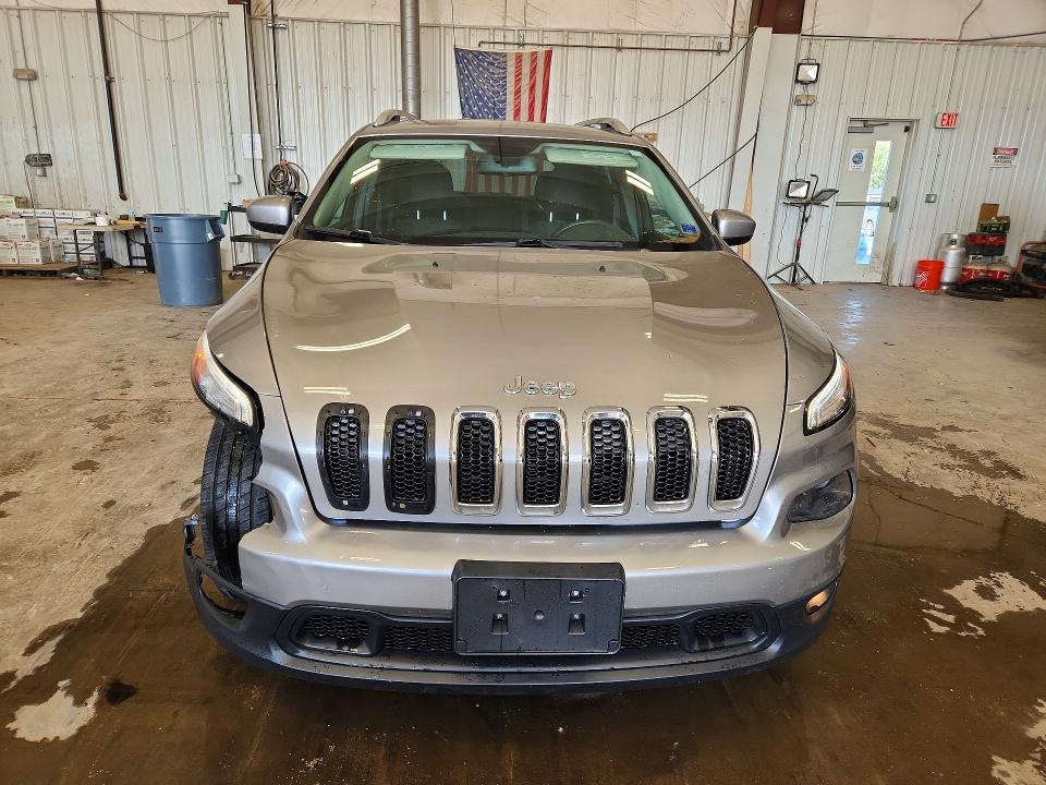 Продажа на аукционе авто 2016 Jeep Cherokee, vin: 1C4PJMCB9GW203900, номер лота: 66428796