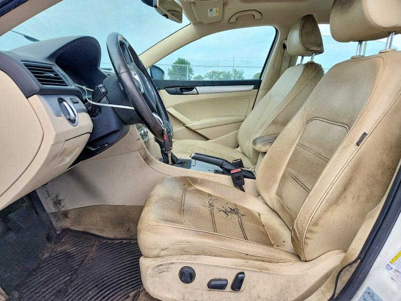 2012 Volkswagen Passat მანქანა იყიდება აუქციონზე, vin: 1VWBH7A37CC090010, აუქციონის ნომერი: 65691786