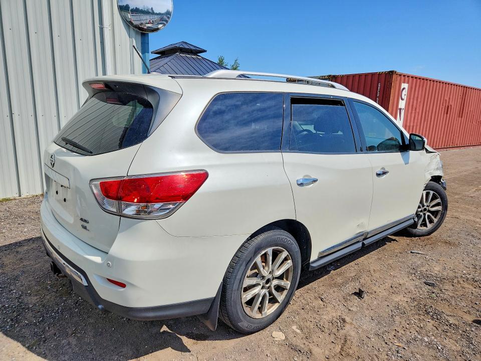 64841206 :رقم المزاد ، 5N1AR2MM6FC605887 vin ، 2015 Nissan Pathfinder مزاد بيع