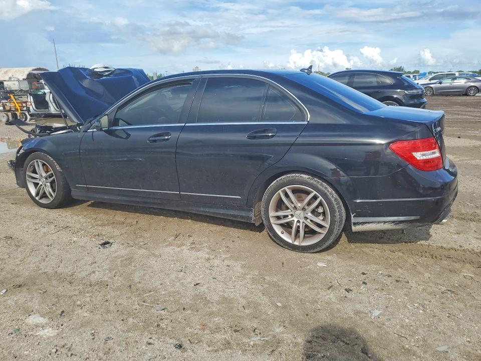 Продаж на аукціоні авто 2013 Mercedes-benz C, vin: WDDGF8AB5DR283661, номер лоту: 66724436