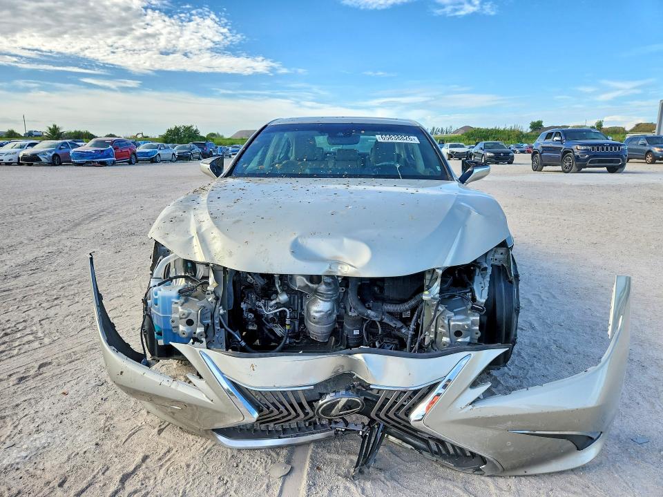 65838826 :رقم المزاد ، 58ADZ1B10MU082981 vin ، 2021 Lexus Es 350 مزاد بيع