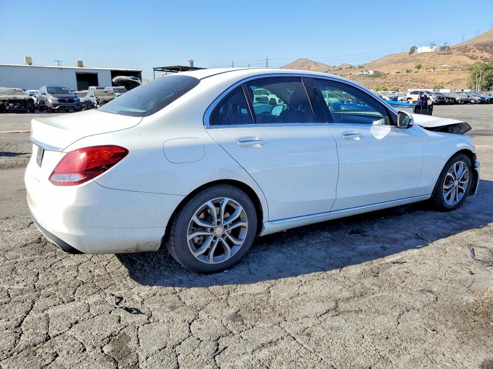 63249026 :رقم المزاد ، 55SWF4JB1GU163234 vin ، 2016 Mercedes-benz C مزاد بيع