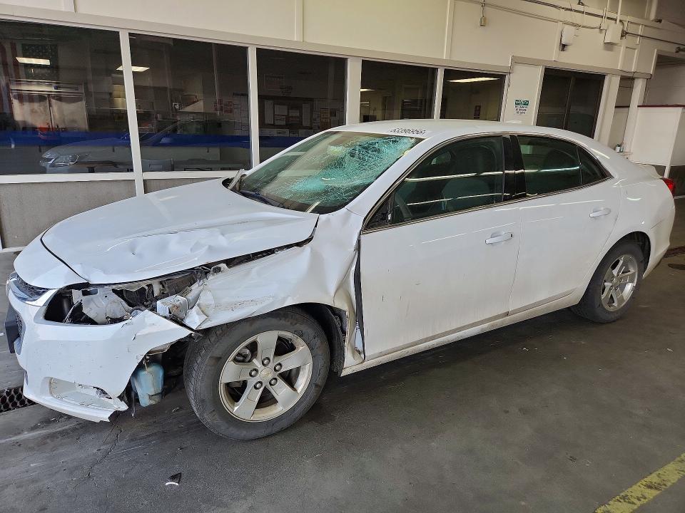 63396956 :رقم المزاد ، 1G11C5SL4FF282528 vin ، 2015 Chevrolet Malibu مزاد بيع