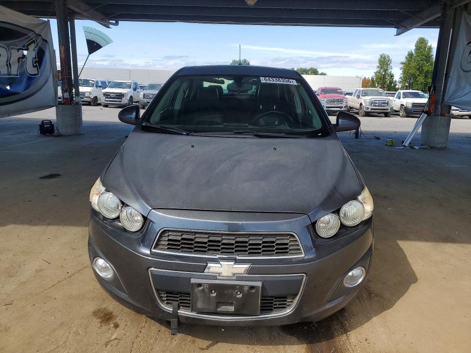 64338356 :رقم المزاد ، 1G1JE5SBXG4147620 vin ، 2016 Chevrolet Sonic مزاد بيع