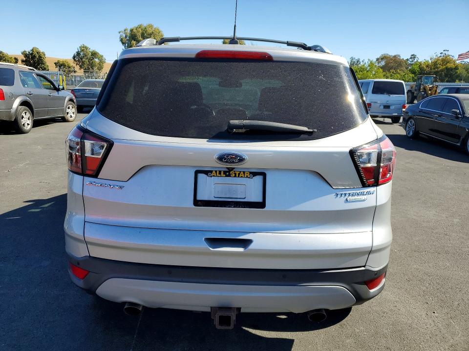 Продаж на аукціоні авто 2017 Ford Escape, vin: 1FMCU0J9XHUE26177, номер лоту: 64086586