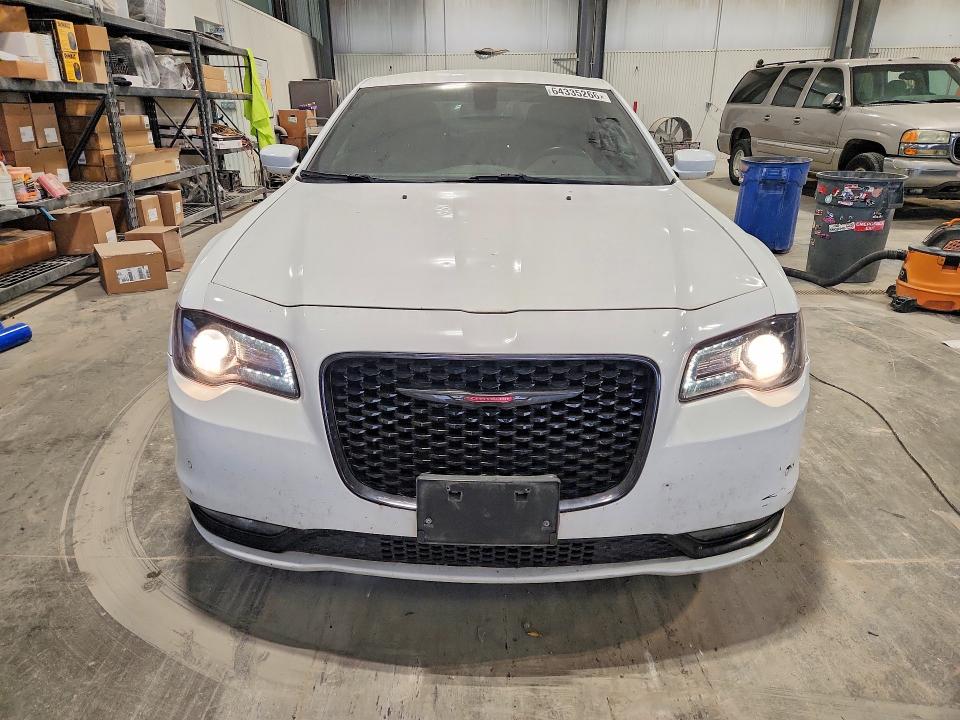 Aukcja sprzedaży 2021 Chrysler 300, vin: 2C3CCABG3MH598899, numer aukcji: 64335266
