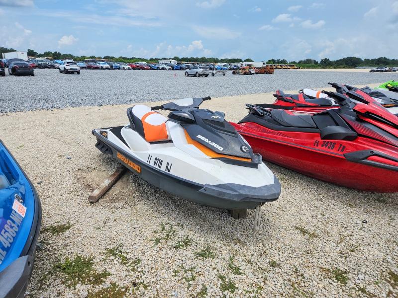 Aukcja sprzedaży 2017 Sea-doo Jet Ski, vin: YDV32988J617, numer aukcji: 64001546