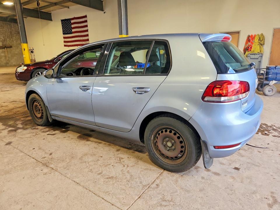65623476 :رقم المزاد ، WVWDB7AJ2AW307700 vin ، 2010 Volkswagen Golf مزاد بيع