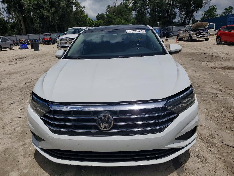 62892876 :رقم المزاد ، 3VWC57BUXKM086275 vin ، 2019 Volkswagen Jetta مزاد بيع