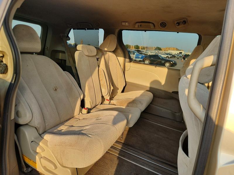 63590476 :رقم المزاد ، 5TDKK3DC1BS023263 vin ، 2011 Toyota Sienna مزاد بيع