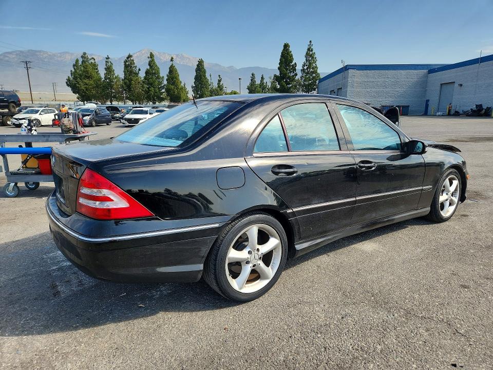Продажа на аукционе авто 2006 Mercedes-benz C, vin: WDBRF52H66A883917, номер лота: 63696126