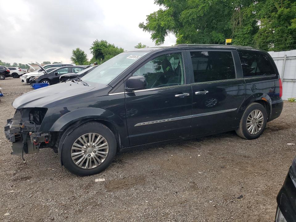 Auction sale of the 2016 Chrysler Town & Country, vin: 2C4RC1JG5GR100028, lot number: 63301676