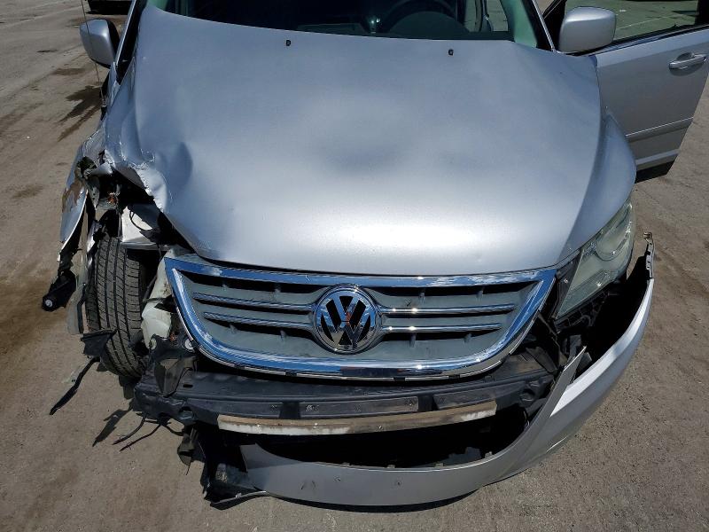 2010 Volkswagen Routan მანქანა იყიდება აუქციონზე, vin: 2V4RW3D18AR388179, აუქციონის ნომერი: 65462276