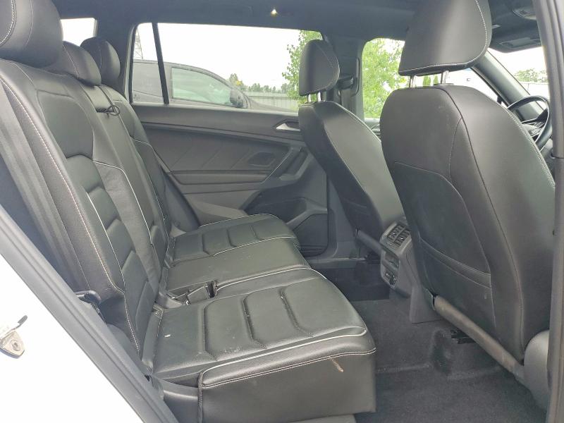 63743926 :رقم المزاد ، 3VV4B7AX5MM097216 vin ، 2021 Volkswagen Tiguan مزاد بيع