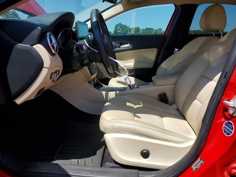 2015 Mercedes-benz Gla მანქანა იყიდება აუქციონზე, vin: WDCTG4GB6FJ075029, აუქციონის ნომერი: 65467896