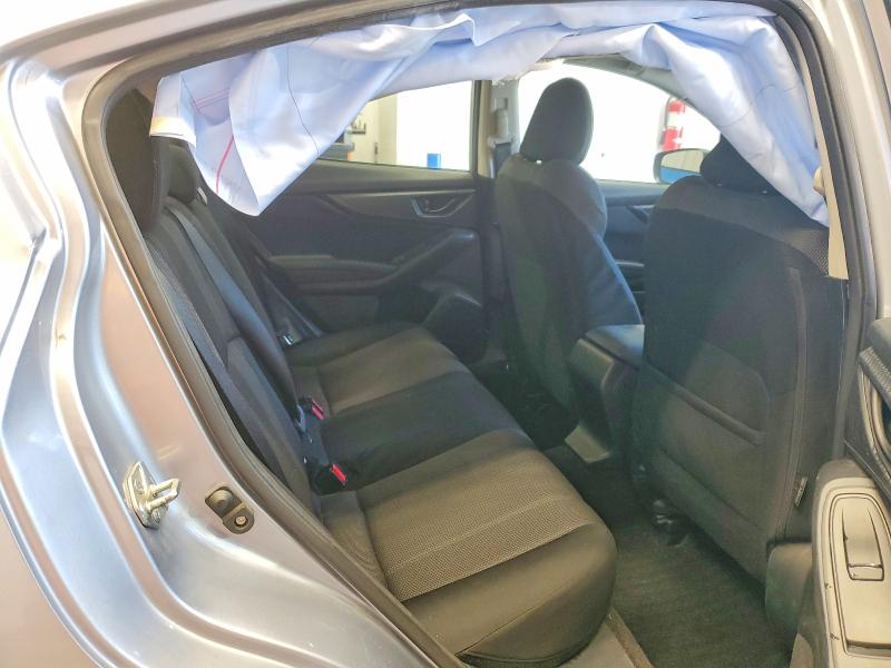 64513366 :رقم المزاد ، 4S3GKAA65J3624006 vin ، 2018 Subaru Impreza مزاد بيع