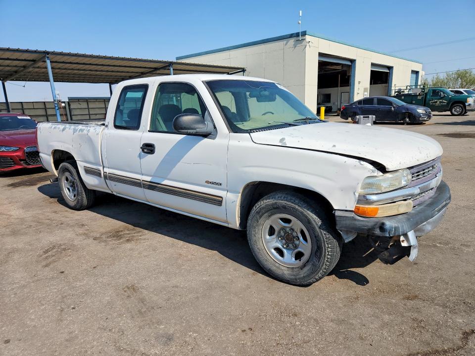 Продаж на аукціоні авто 2000 Chevrolet Silverado, vin: 2GCEC19W1Y1310863, номер лоту: 64318706