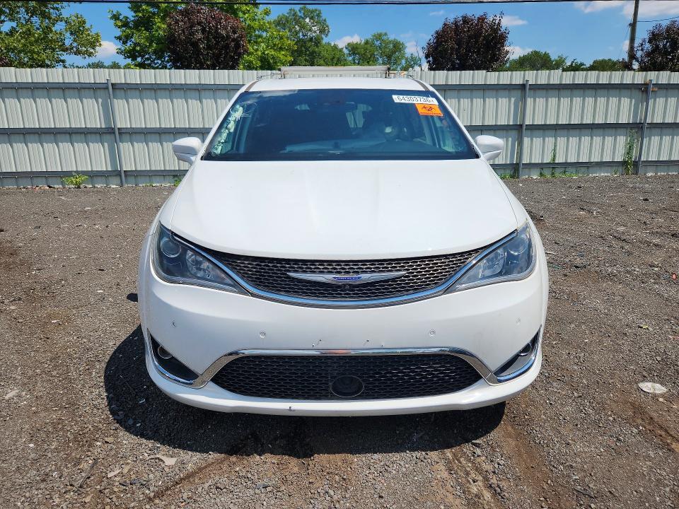 2020 Chrysler Pacifica მანქანა იყიდება აუქციონზე, vin: 2C4RC1FG1LR121719, აუქციონის ნომერი: 64303736