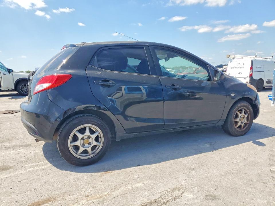 64604976 :رقم المزاد ، JM1DE1HY2B0123451 vin ، 2011 Mazda Mazda2 مزاد بيع